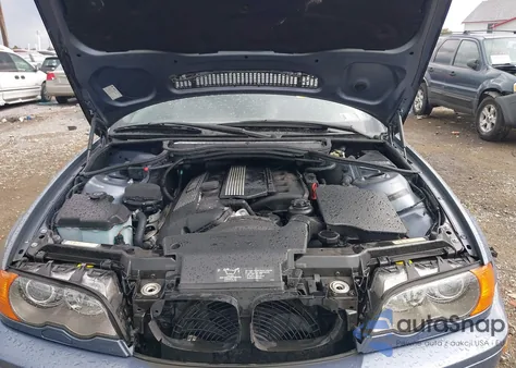 2003 BMW 330 from USA, damaged, VIN WBABS53423JU99409